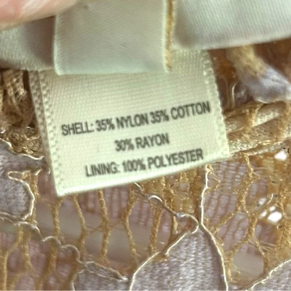 MONTEAU  Lace Floral Pattern Blouse - Picture 6 of 6